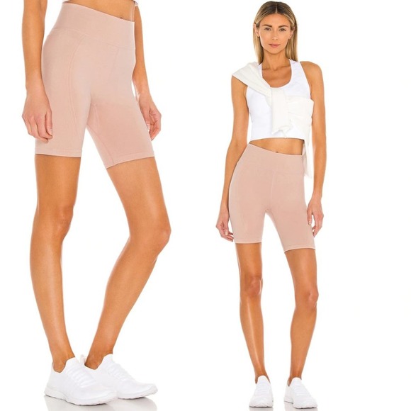 L'urv Euphoria Seamless Short in Blush NWT Size XS - Picture 2 of 2